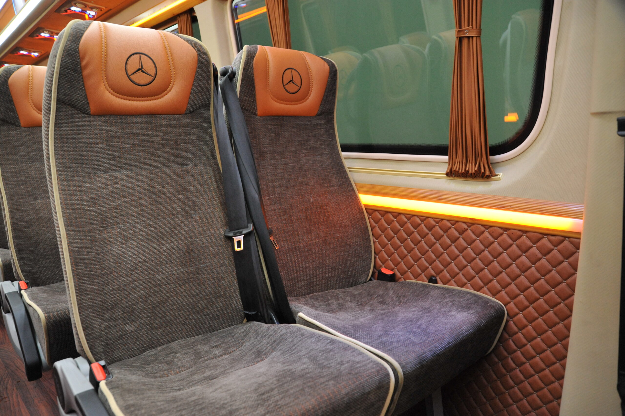Mercedes Sprinter Minibus 22 — 3