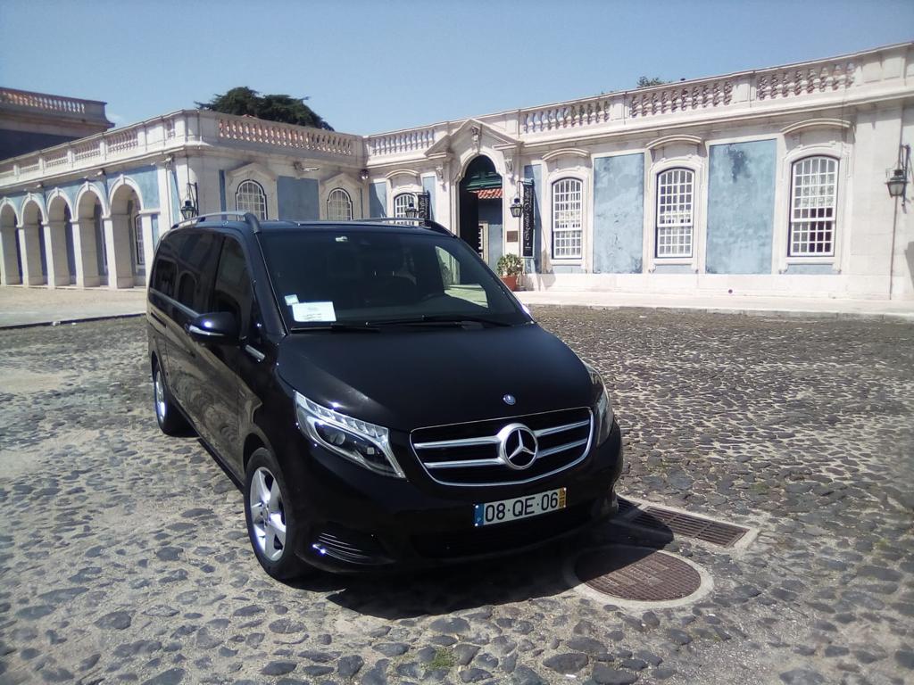Mercedes V 220